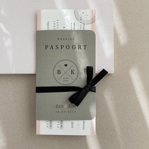 Paspoort trouwkaart + ticket op maat gemaakt | Studio Sproet